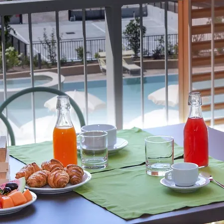 Ξενοδοχείο με διαμερίσματα Residenza Olivo 4*