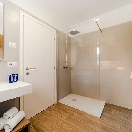 Residenza Olivo 4* Garda (Verona)